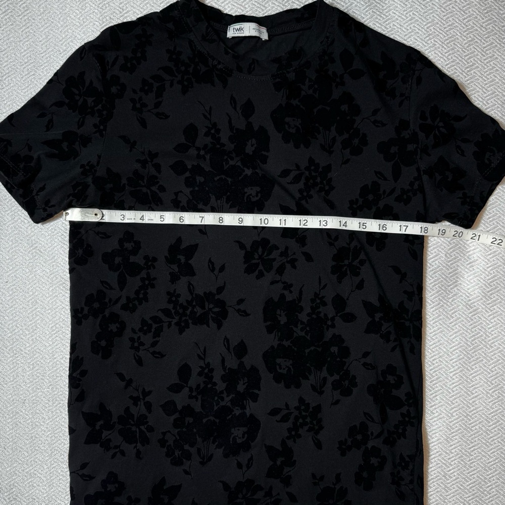 TWIK Black Velvet Short Sleeve Tee Floral Pattern Flocked Burn-out Style Size S - Picture 8 of 9